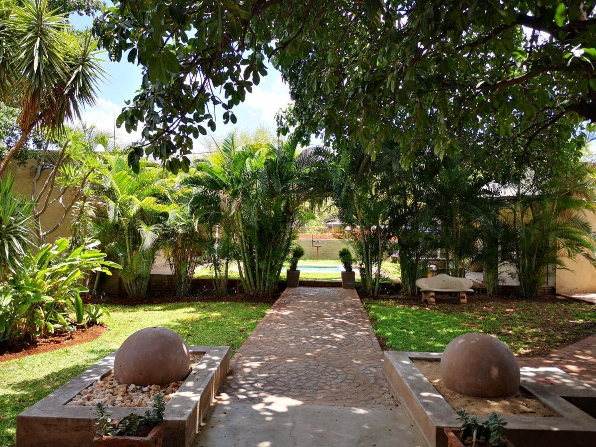 מוסינה Lifestyle Corner Guesthouse מראה חיצוני תמונה