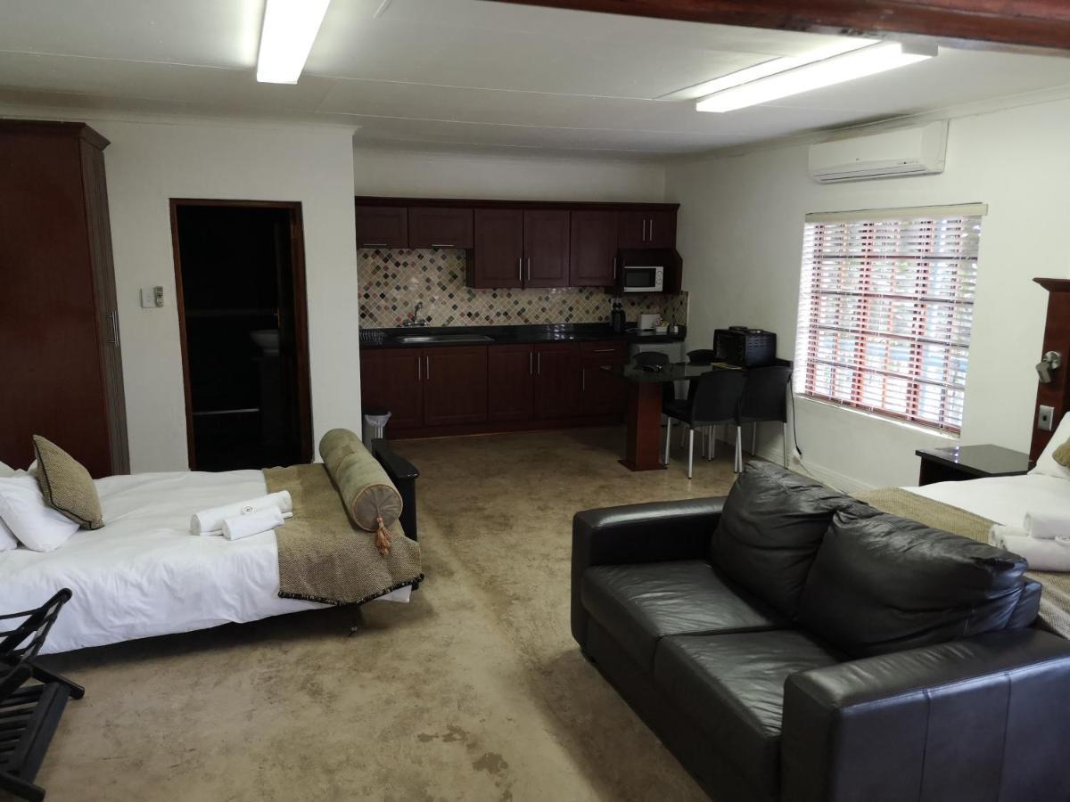 מוסינה Lifestyle Corner Guesthouse מראה חיצוני תמונה