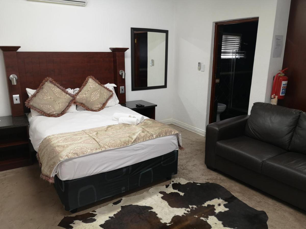 מוסינה Lifestyle Corner Guesthouse מראה חיצוני תמונה